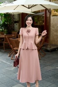 ÁO SƠ MI PEPLUM CỔ TRÒN NGỰC CUỐN HOA TUÝT XI HỒNG ĐỖ