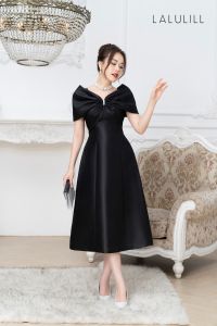 ĐẦM TIỆC CAPE VAI XẾP NƠ TAFFETA ĐEN ÁNH KIM